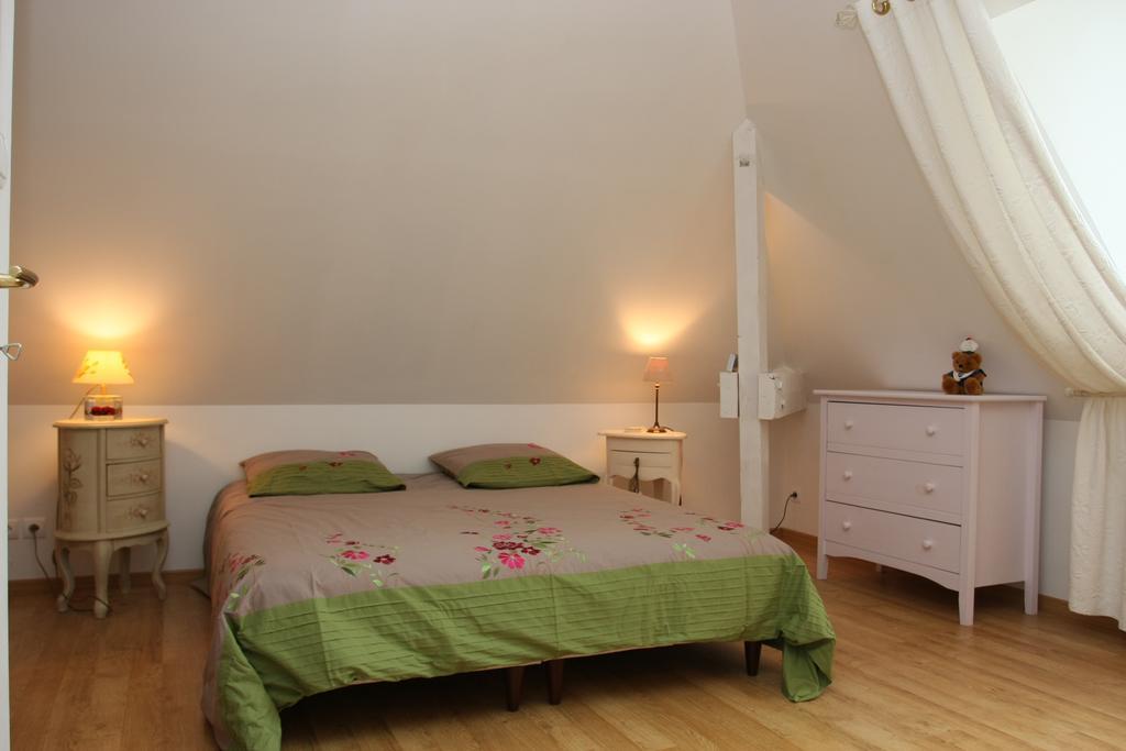 La Maison Du Parc Bed & Breakfast Saint-Raphael  Room photo